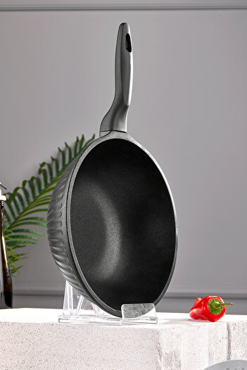 Taç Valeriya Cast Wok Pan 28 cm