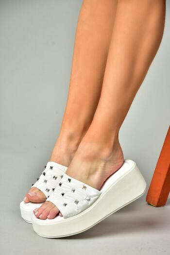 Fox Shoes S590750204 White Fabric Staple Detailed Women's Slippers