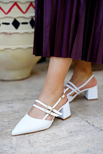 LAMİNTA Leyda White Thick Heel Buckle Detailed Women's Shoes