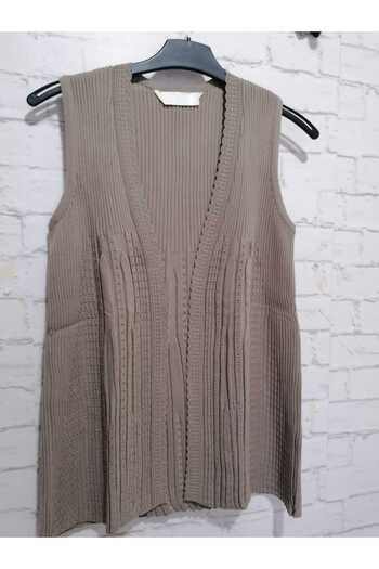 anne moda ankara A model, thin, no pockets, no buttons, with flounces, knitwear, vest