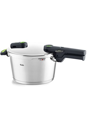 Fissler Vitaquick Green Point 4.5 Liter Pressure Cooker + Pan Set