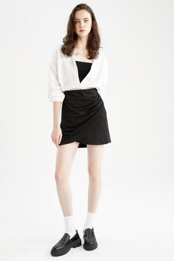 DeFacto Crepe Mini Skirt Z0973az22au