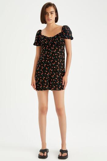 DeFacto Cherry Patterned Heart Collar Relax Fit Sustainable Mini Jumpsuit U6852az22sm