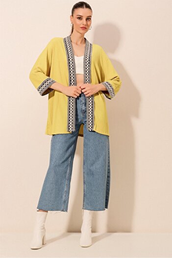 Bigdart 5866 Embroidered Knitted Kimono - Light Yellow