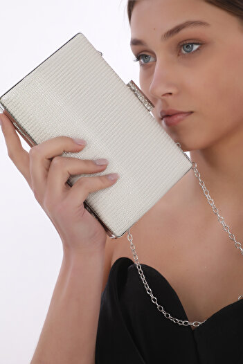 womenacs Pearl Color Breasted Material Evening Dress Portfolio Clutch Women's Bag in Hand and Long Strap