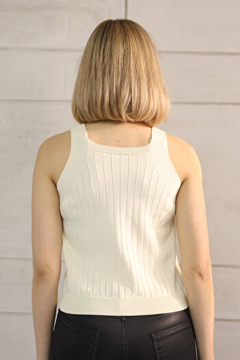 ALCHON Women's Corded Knitwear Undershirt - Round Crew Neck, Chest Window Detail and Buttons