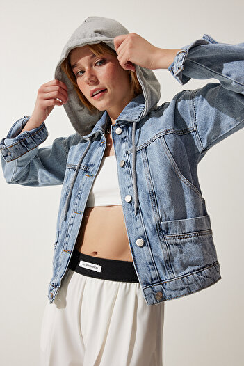 Happiness İstanbul Women's Light Blue Hooded Buttoned Denim Jacket RV00173