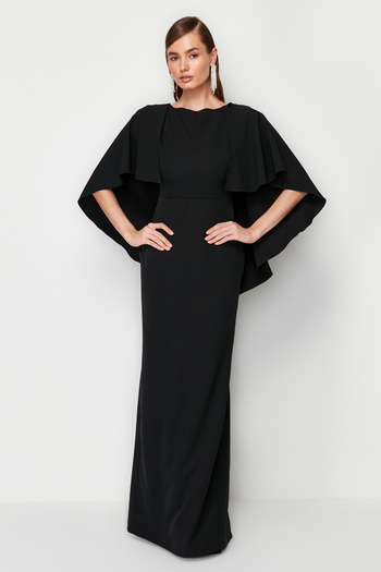Trendyol Collection Detailní tkané večerní šaty s černými rukávy TPRSS24AE00032