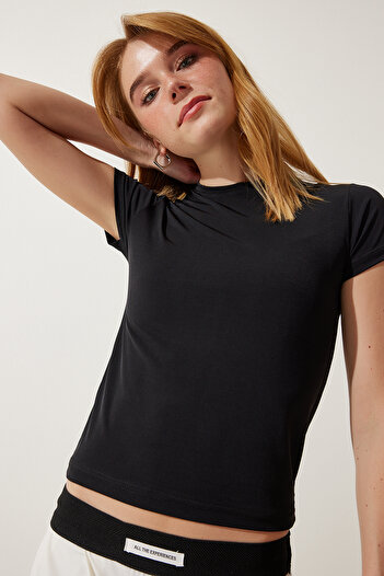 Happiness İstanbul Dámské černé tričko s krátkým rukávem Crew Neck Basic Sandy T-Shirt EN00611