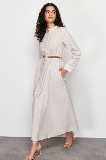 Trendyol Modest Béžové proužkované tkané šaty TCTSS24EB00171