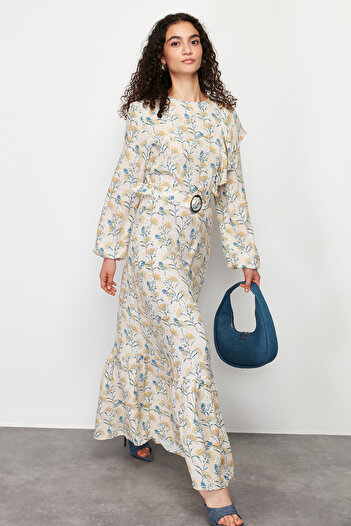 Trendyol Modest Květinové lemované volánky zdobené drahokamy Detailní tkané šaty s páskem TCTSS24EB00069