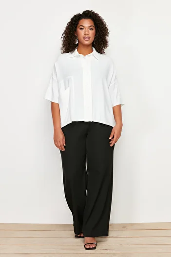 Trendyol Curve Fehér Oversize Wide Fit Fakir Sleeve szőtt ing TBBSS24AX00006
