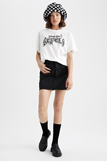 DeFacto Oversize Fit Crew λαιμόκοψη με εμπριμέ κοντό μανίκι 100% βαμβακερό T-shirt Z7611az23sm