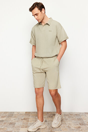 Trendyol Collection Pletené pohodlné šortky Oversize Stone Color - TMNSS24SR00051