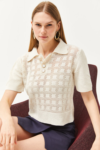 Olalook Women's Ecru Buttoned Polo Neck Crop Knitwear Blouse BLZ-19002550
