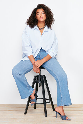 Trendyol Curve Light Blue High Waistcomfort Stitching More Detailed Spanish Leg Flare Fit Jeans