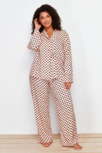 Trendyol Curve Powder Polka Dot Patterned Double Breasted Collar Woven Pajamas Set TBBAW24AI00027