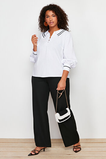 Trendyol Curve White Collar Detailed Woven Blouse TBBSS24AF00074
