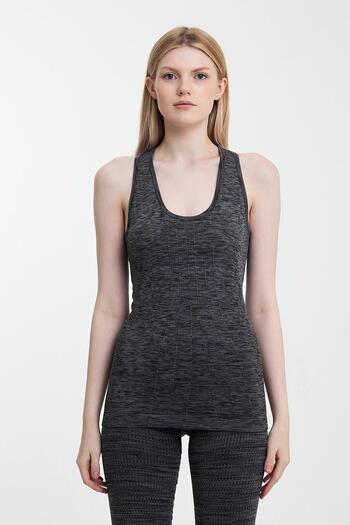Penyelux Women's Seamless Fitness Seamless Chest Detailed Athlete Undershirt Black