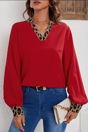 ESSFASIHON Long Sleeve Collar and Sleeve Sandy Blouse with Leopard Garnish