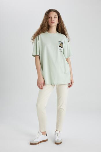DeFacto Botticelli Oversize Crew Neck Back Print Tričko s krátkým rukávem C3777Ax24Sm
