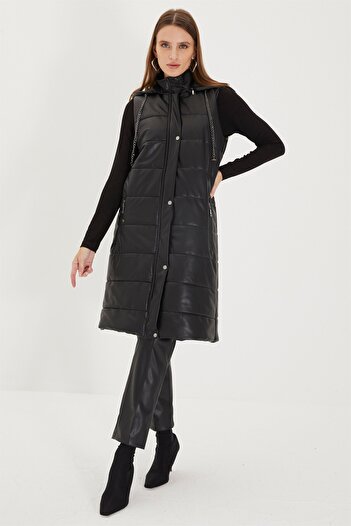Zühre Black Leather Puffer Vest with Hood and Chain Detail Y-0063