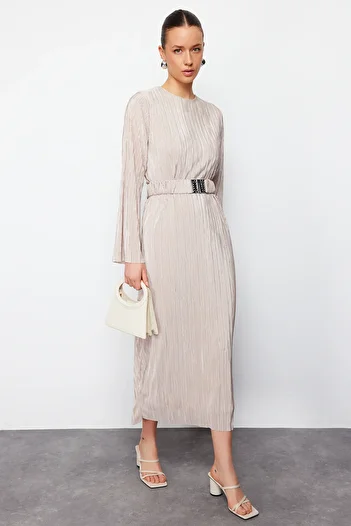 Trendyol Modest Χρυσό Χρώμα Ζώνη Πλισέ Πλεκτό Φόρεμα TCTSS24EB00154
