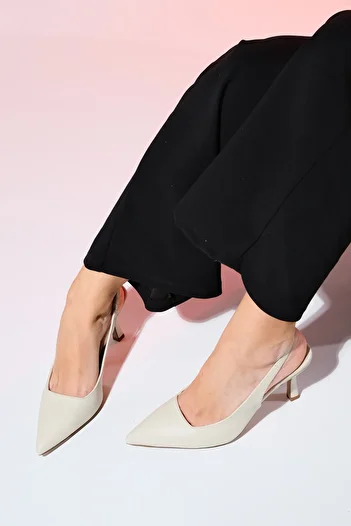 LuviShoes FLEM Екрю Жіночі туфлі з гострим носком, відкритою задньою частиною та тонким каблуком