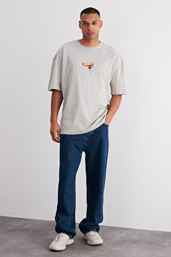 Trendyol Collection Space Printed Grey Oversize T-Shirt - 100% Tuksa TMNSS24TS00085