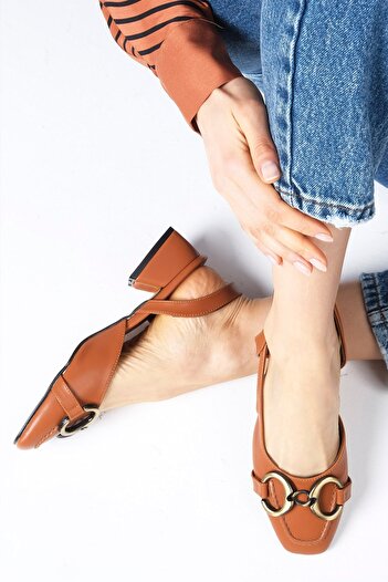 Mio Gusto Dita Tan Color Buckle Accessory Open Back Women's Short Heeled Shoes