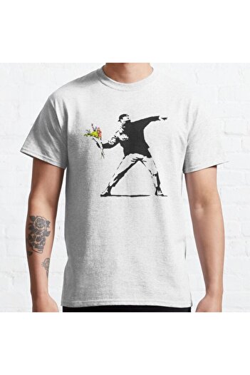 ZOKAWEAR Μπλουζάκι με στάμπα με σχέδιο γκράφιτι Banksy Love Is In The Air (FLOWER THROWER)