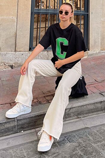 Swist Siyah C Baskılı Oversize Kadın Tshirt