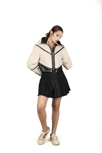Lefon Deri Detaylı Crop Ceket