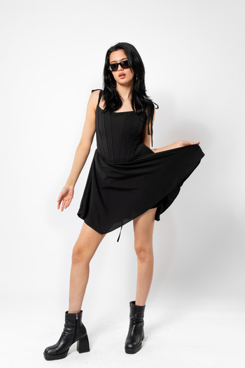 Bak Moda Rochie mini decoltată cu sârmă cu detaliu corset
