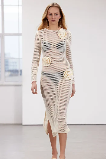 Trendyol Collection Limited Edition Ecru Midi Knitwear Rose Embroidery Detailed Openwork Unlined Dress TWOSS24EL00453