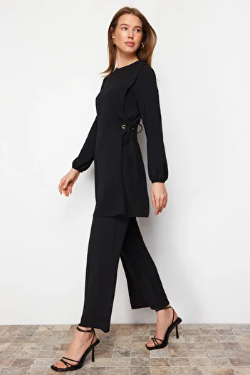Trendyol Modest Detailní sada aerobinových kalhotek s černým očkem TCTAW22US0092