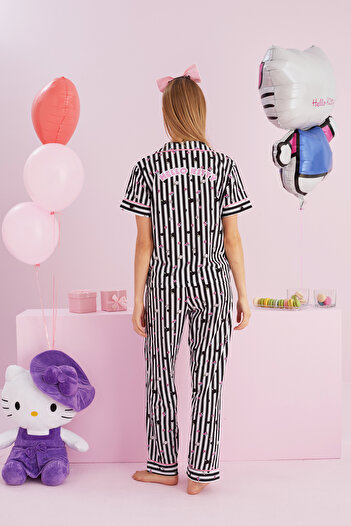 Siyah İnci Hello Kitty Lisanslı %100 Pamuk Siyah Beyaz Çok Renkli Düğmeli Biyeli Pijama Takım