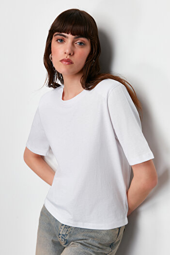 Trendyol Collection Ecru 100% Thick Cotton Padded Crop Knitted T-Shirt Twoss24Ts00122