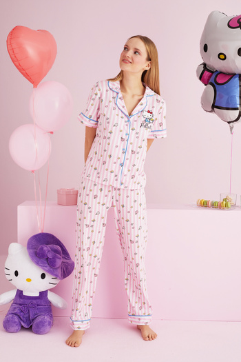 Siyah İnci Hello Kitty Licensed - 100% Cotton Pink Colored Buttoned Pajamas Set