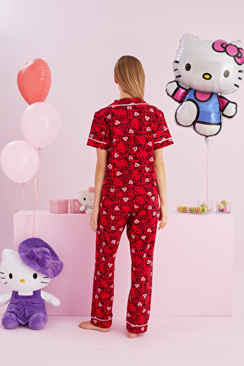 Siyah İnci Hello Kitty Lisanslı %100 Pamuk Kırmızı Çok Renkli Düğmeli Biyeli Pijama Takım