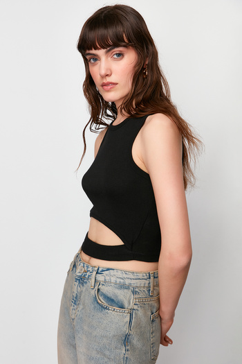 Trendyol Collection Black Cut Out Detailed Crew Neck Knitted Tank Top TWOSS24AL00043