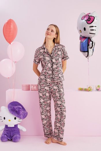 Siyah İnci Hello Kitty Licensed 100% βαμβακερό ροζ πολύχρωμο σετ πιτζάμες με κουμπιά