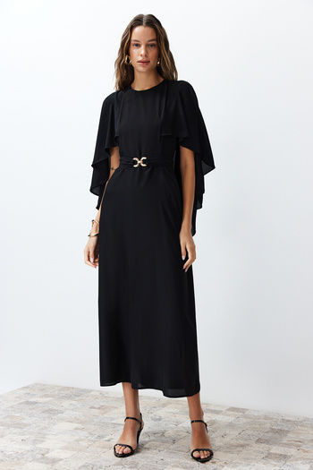 Trendyol Modest Black Belted Cape Detailní stylové tkané večerní šaty TCTSS24DB00003