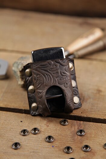 New Coast Leather 1900's Hakiki Deri El Yapımı Kemere Takılır Zippo Kılıfı