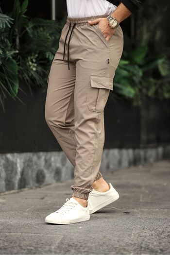 Minharir Pantaloni cu buzunare cargo din material parașuta