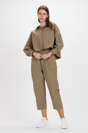 Ecrou Women's Khaki Large Double Pocket Oversize Crop Shirt