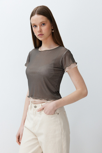 Trendyol Collection Khaki Fitted/Fitted Short Sleeve Double Layer Knitted Blouse TWOSS24BZ00496