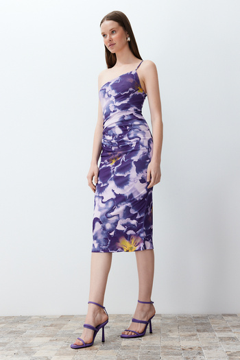 Trendyol Collection Rochie creion tricotată cu bretele ajustabile, cu un singur umăr, imprimată mov TWOSS23EL01577
