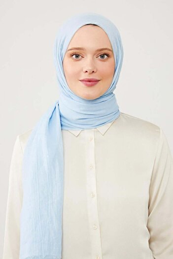 Levidor Baby Blue Wrinkled Fabric Hawaiian Shawl