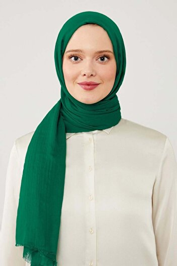 Levidor Emerald Wrinkled Fabric Hawaiian Shawl